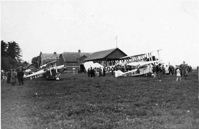 rallye aerien chateau dardenne 17 and 18 may 1930 g-aahi nigel norman 0341-0011